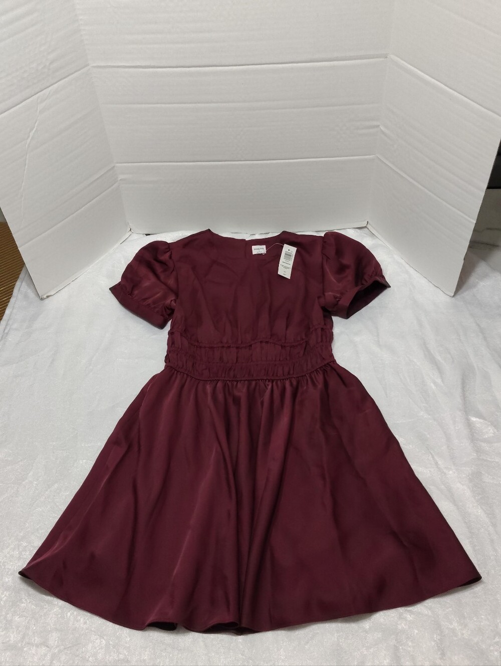 (NEW) Anderson Satin Dress Form Aritzia, Women - SMALL
